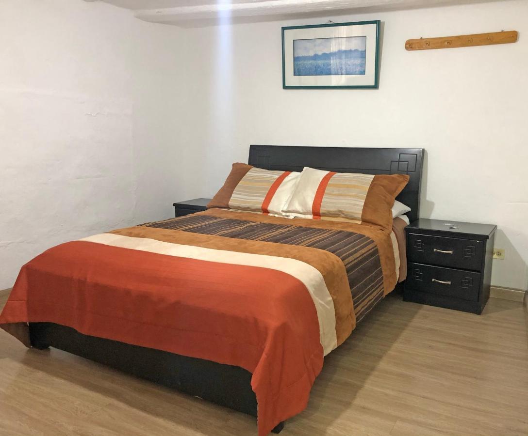 Hostal Latina Cuenca Extérieur photo