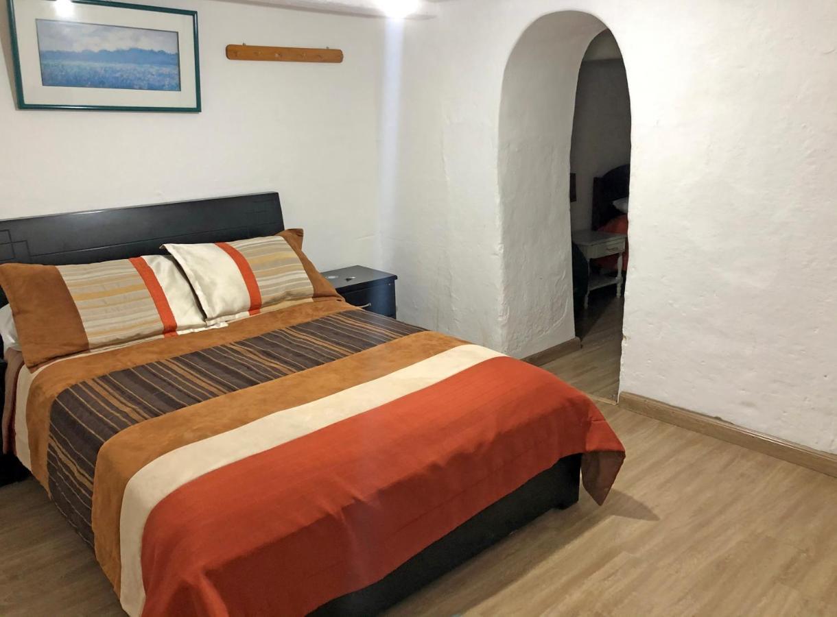 Hostal Latina Cuenca Extérieur photo