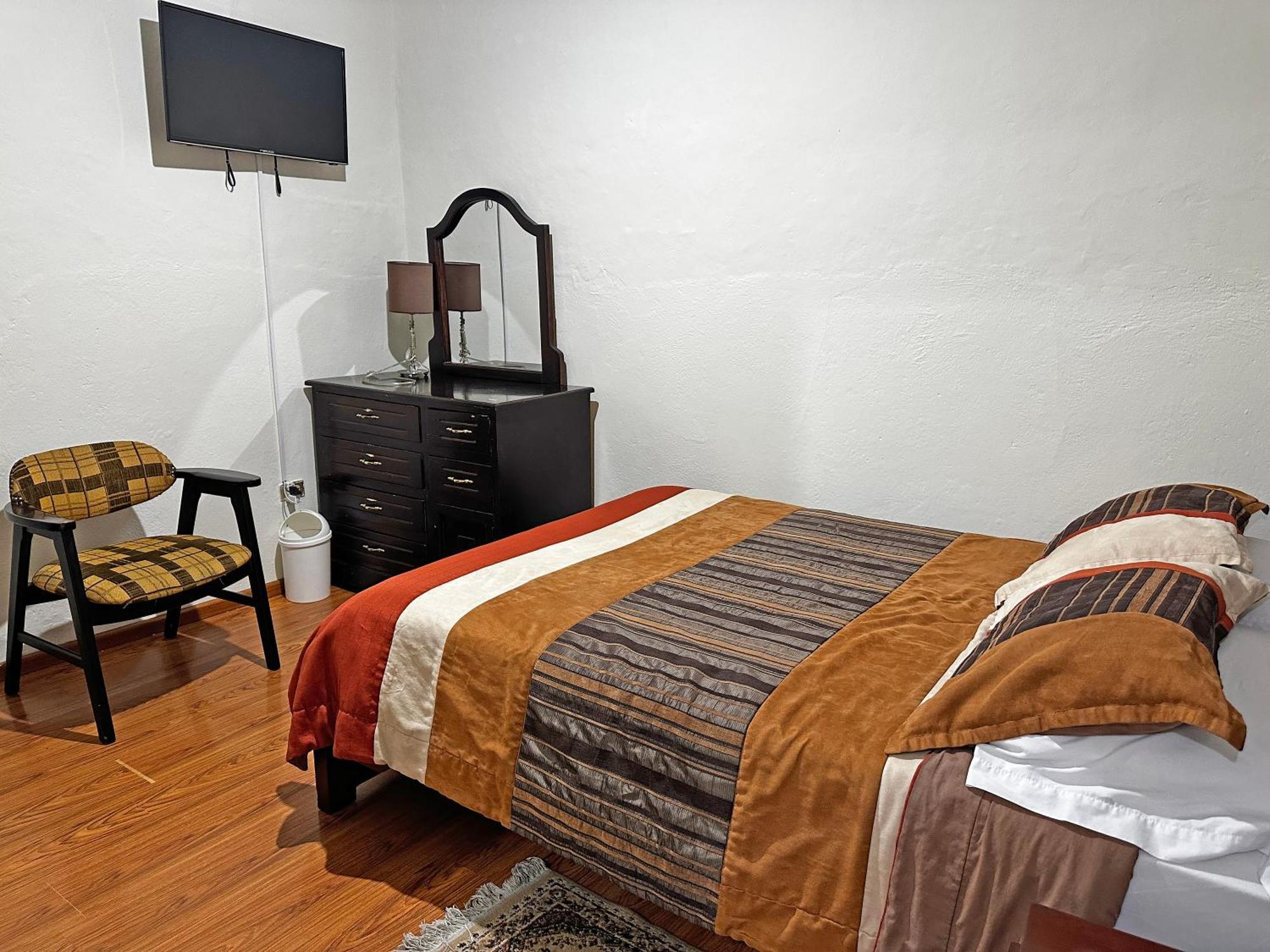 Hostal Latina Cuenca Extérieur photo