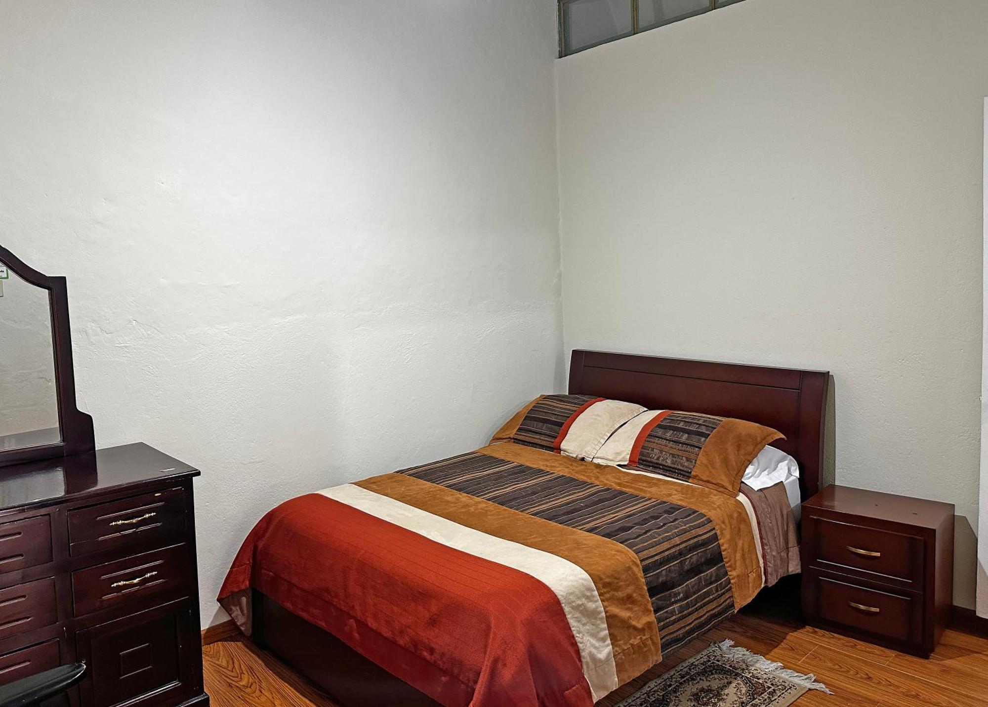 Hostal Latina Cuenca Extérieur photo