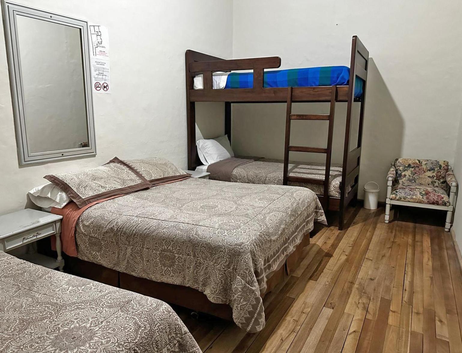Hostal Latina Cuenca Extérieur photo